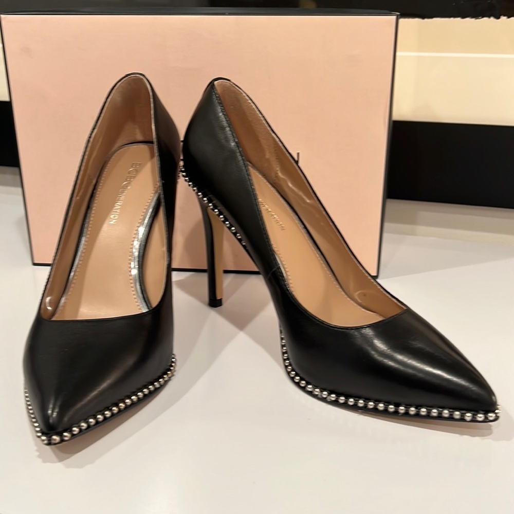 BCBG Leather Pumps Black Holli Size 8.5
